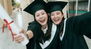 Benefits of studying full-time music business degree