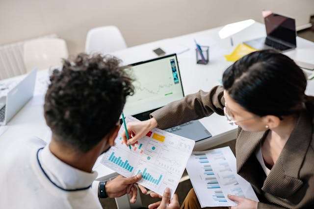 check-your-credit-reports-regularly-for-budget